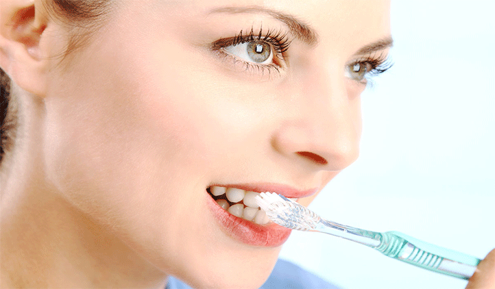 teeth-brushing-woman